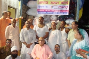 HH Nava yogendra maharaj dispatching the truck